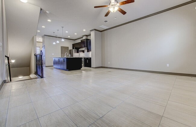 Building Photo - 11825 Terraza Cir