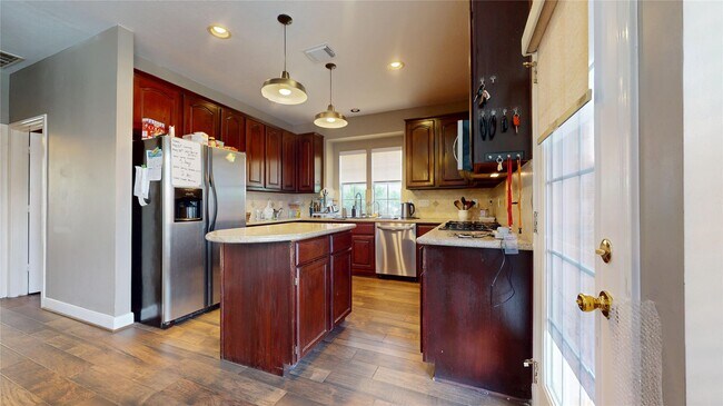 Building Photo - 9222 Symphonic Ln