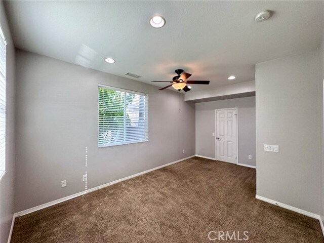 Building Photo - 36948 Silk Tree Ct