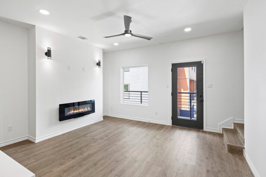 Building Photo - 118 Shenandoah