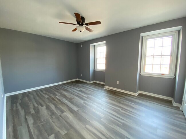 Building Photo - 401 Advocate Ct