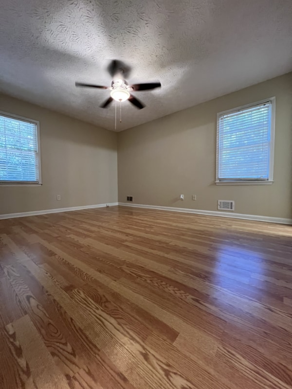 Building Photo - 570 Grimes Pl