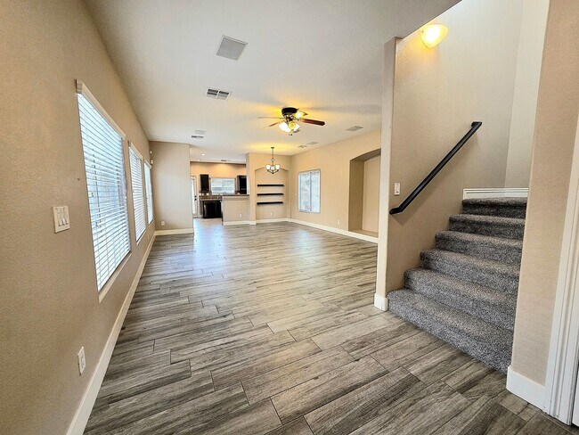 Building Photo - Three-bedroom Single Family