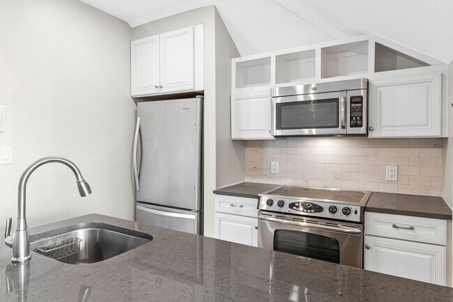 Building Photo - 3324 18th St NW