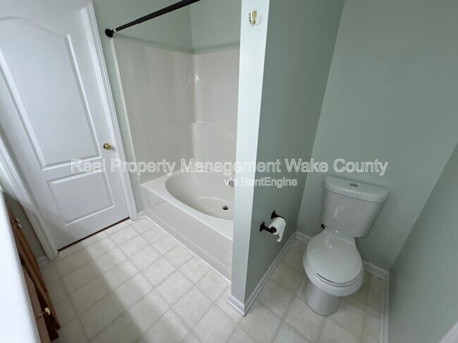 Building Photo - 4417 Crowfield Dr