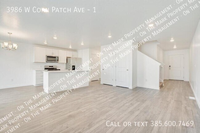 Building Photo - 3986 W Corn Patch Ave
