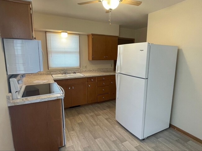 Building Photo - Two Bedroom Apartment in Rochester MN