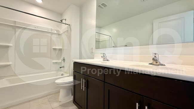Building Photo - 40414 W Sunland Dr