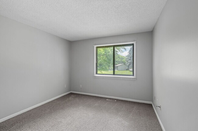 Building Photo - 13359 Zenith Ln