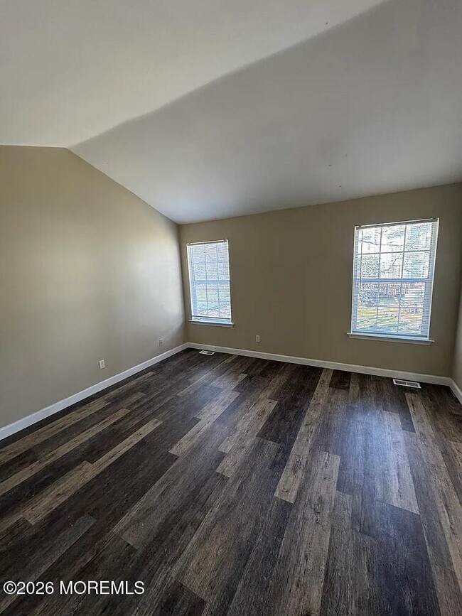 Building Photo - 134 Rumford Way