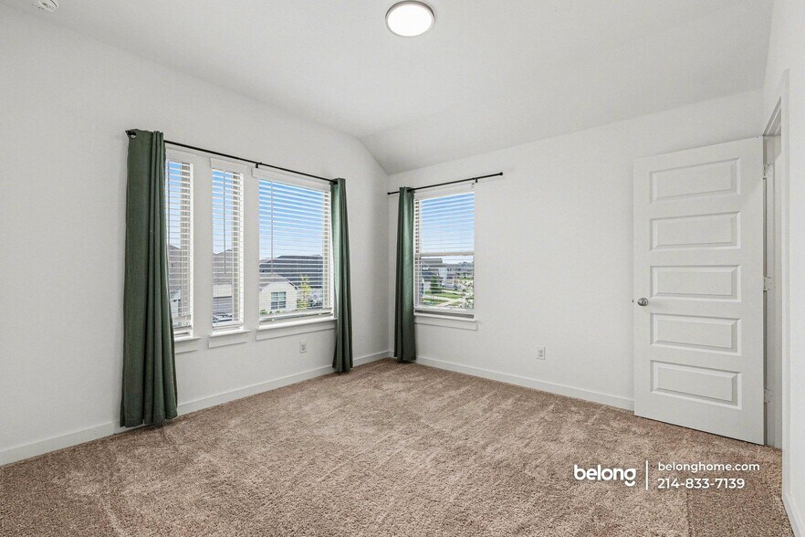 Building Photo - 509 Huntley Dr