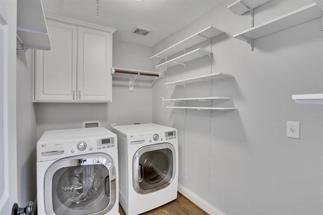 Building Photo - 4017 Saltburn Dr