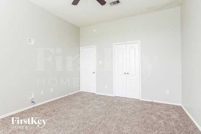 Building Photo - 5202 McGrath Dr
