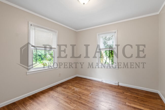 Building Photo - 1523 Matlock Dr