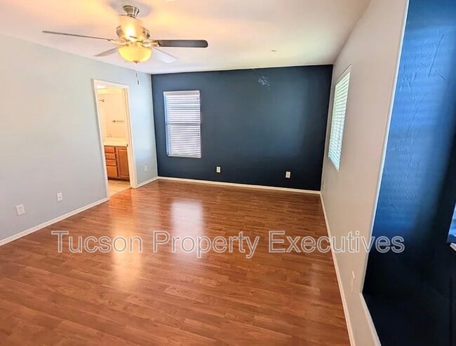 Building Photo - 3638 E Canter Rd