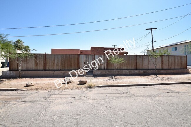 Building Photo - 3 Bed 3 Bath - Built in 2024 - 1/2 Mile to...