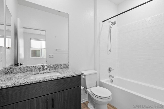 Building Photo - 5212 Beachfront Cove