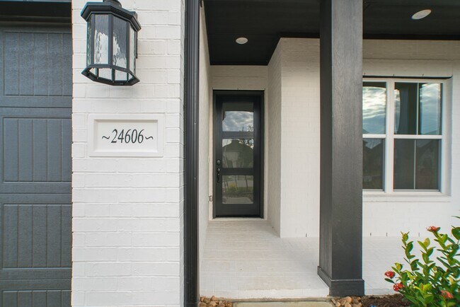 Building Photo - 24606 Keswick Vly Wy