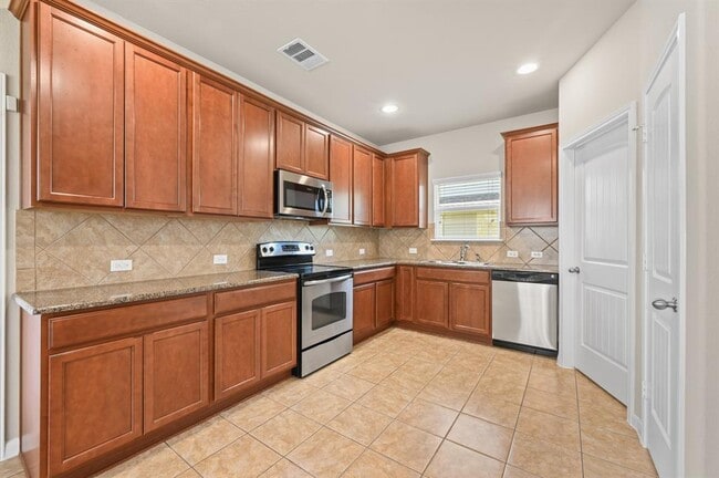 Building Photo - 1804 Colorado Bend Dr