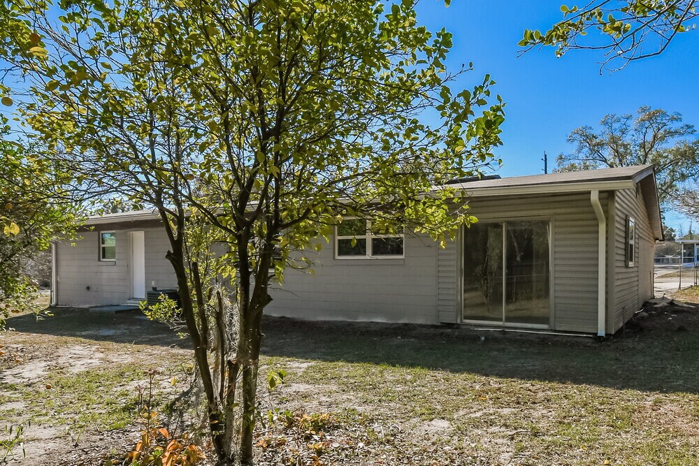 Building Photo - 4307 Lane Ave S