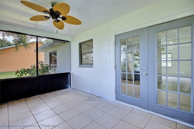Building Photo - 640 Placid Lakes Blvd