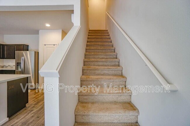 Building Photo - 2116 NE 115th Ct
