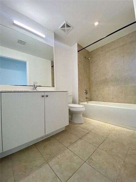 Building Photo - 111 E Flagler St