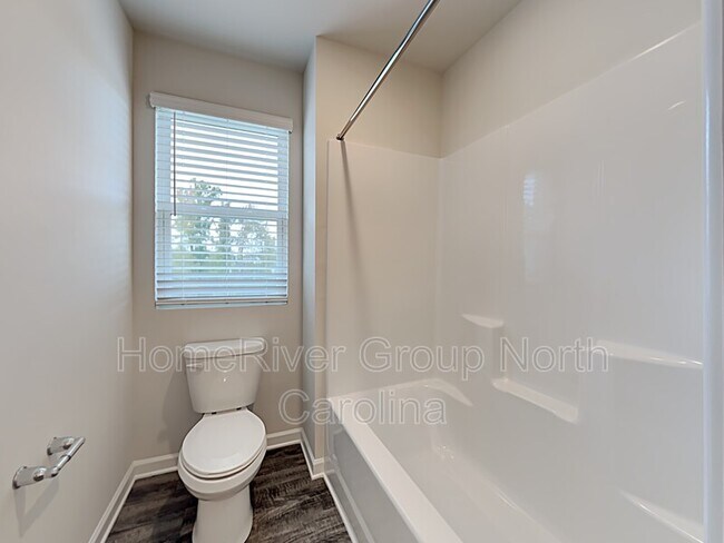 Building Photo - 746 Pointe Andrews Drive