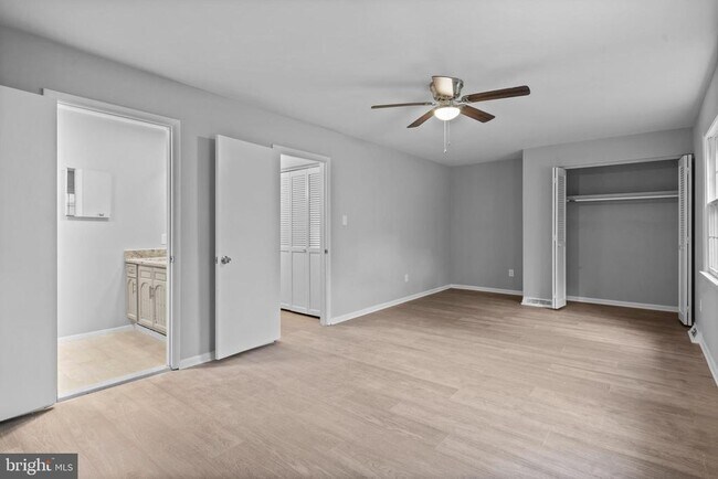 Building Photo - 7795 Penn Manor Ct