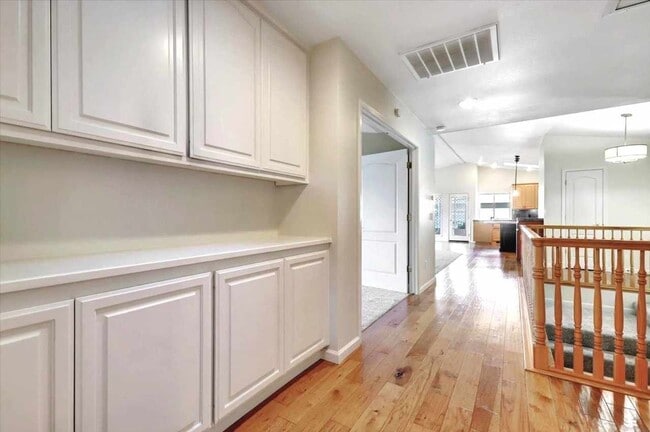 Building Photo - Golf Course 3/2 home in Lake Wildwood, Pen...