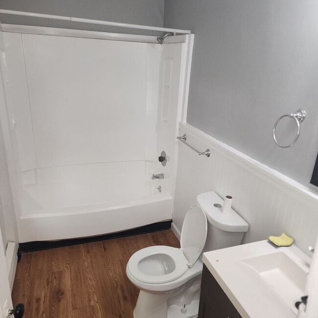 Building Photo - 73 Pearl St