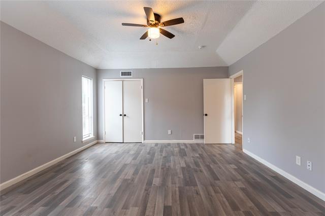 Building Photo - 7611 Dentcrest Dr