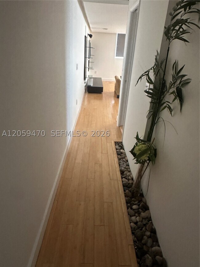 Building Photo - 9273 Collins Ave