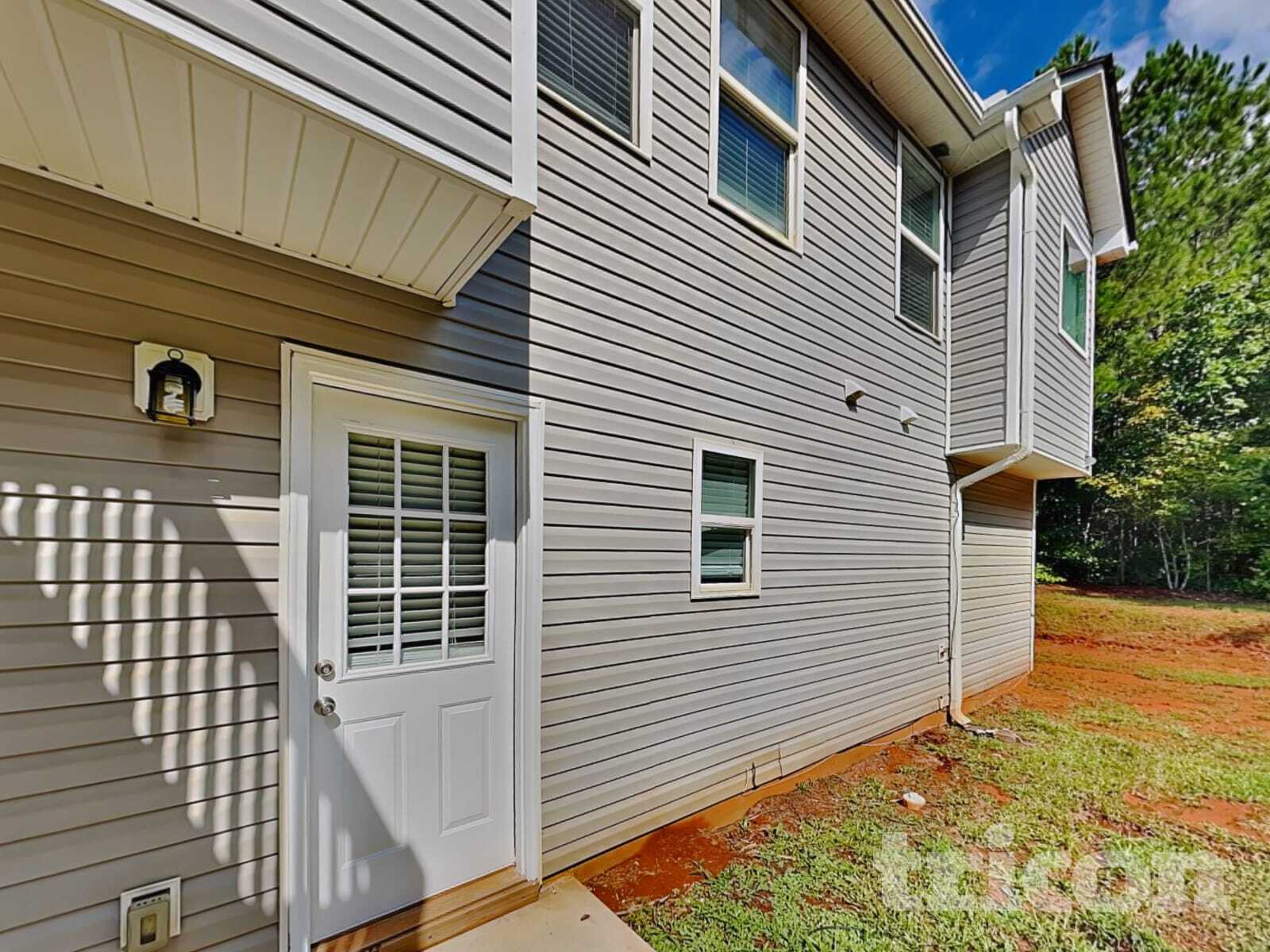 Building Photo - 295 Oak Meadows Dr