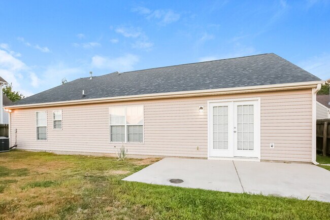 Building Photo - 218 Summit Park Ct