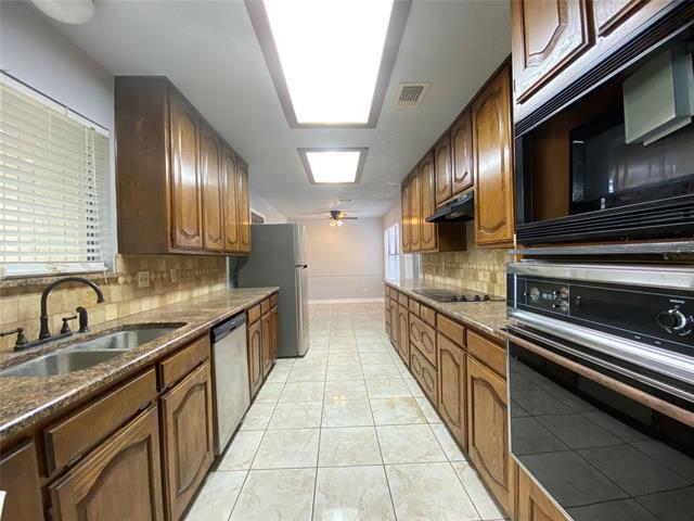 Building Photo - 4131 Crossgate Ct