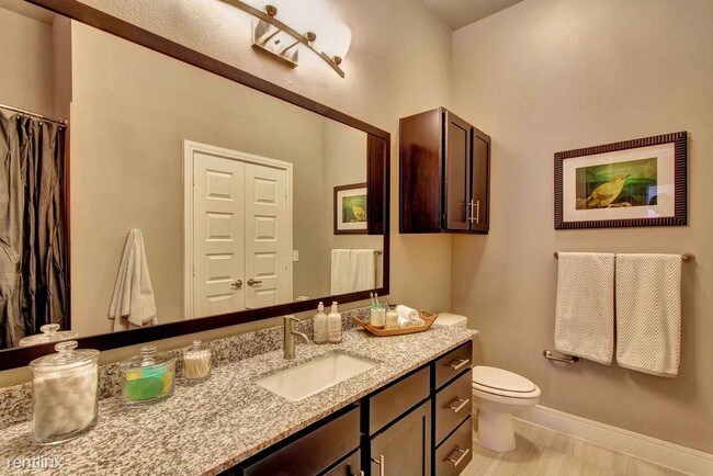 Building Photo - 5501 S MoPac Expy