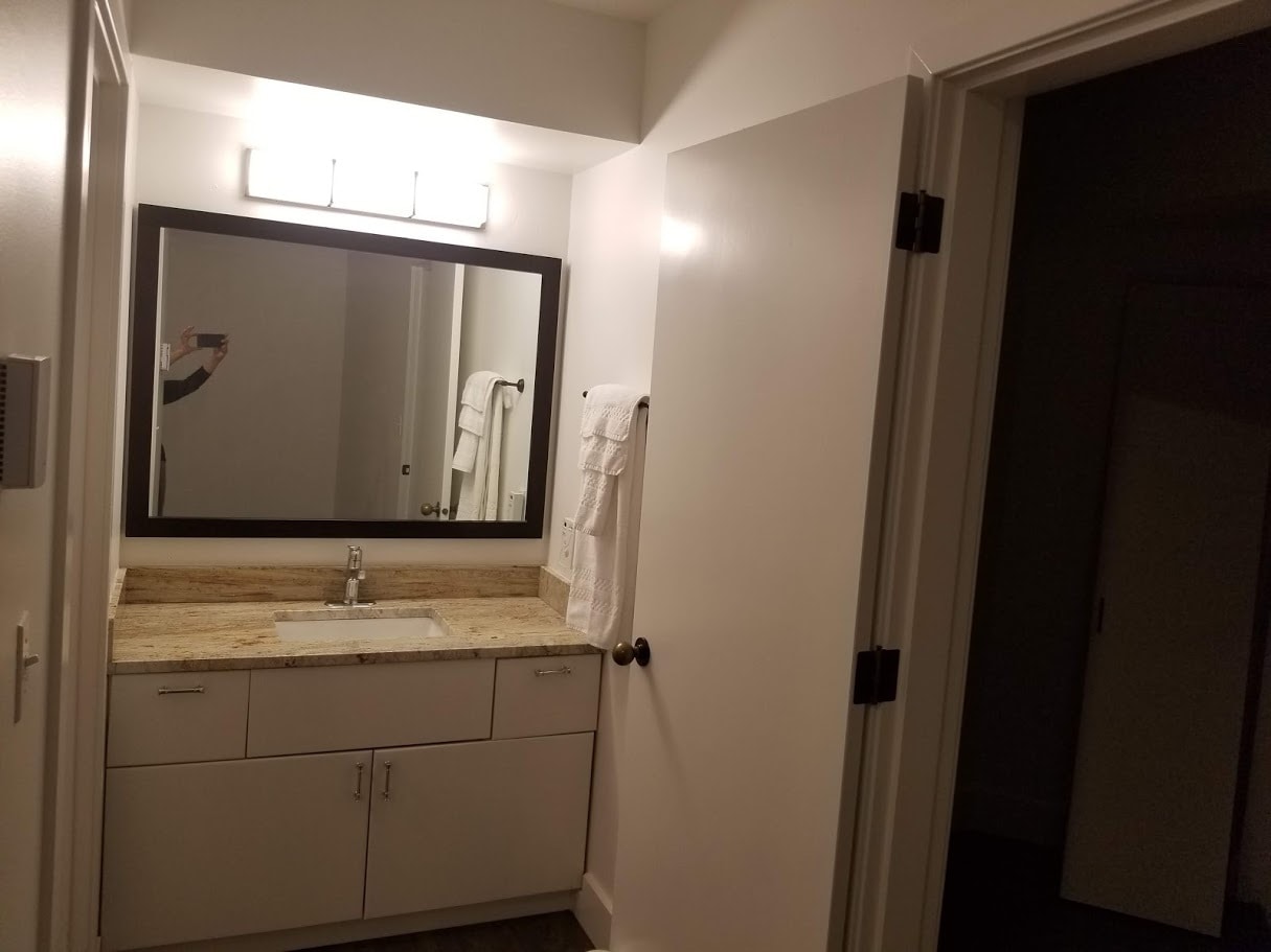 bathroom in bedroom 2 - 1931 Broadway E