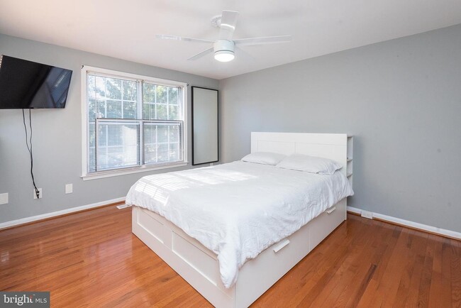 Master Bedroom with Hardwood Floor /2nd Floor - 8822 Dowling Park Pl