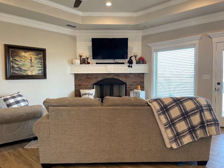 Building Photo - 7549 Salerno Ct