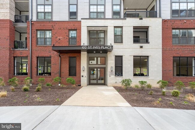 Building Photo - 102 St Ives Pl