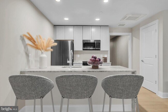 Building Photo - 1801 Market St