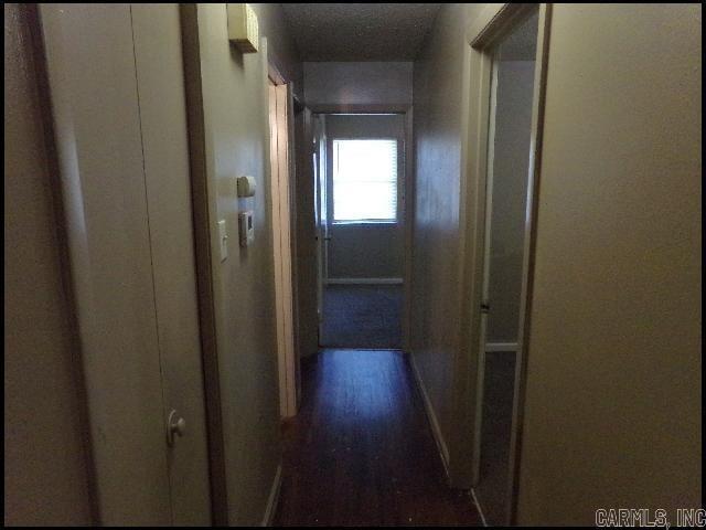 Building Photo - 8 Utica Ln