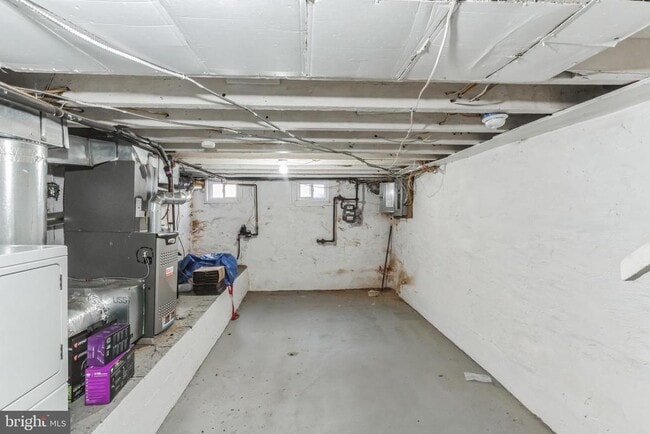 Building Photo - 1514 S Mole St