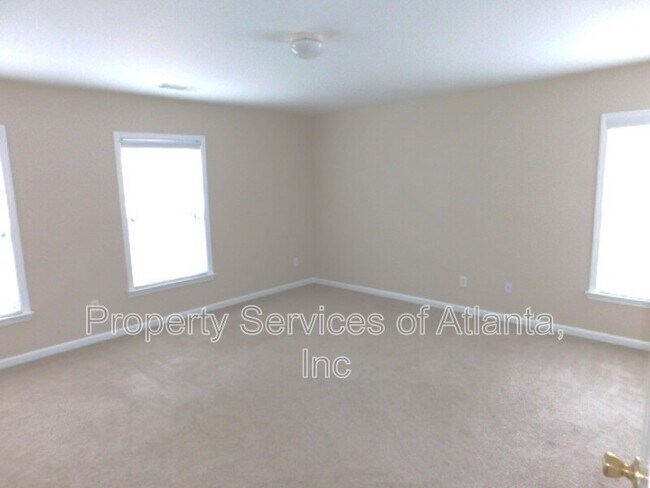 Building Photo - 3543 Aberdeen Way