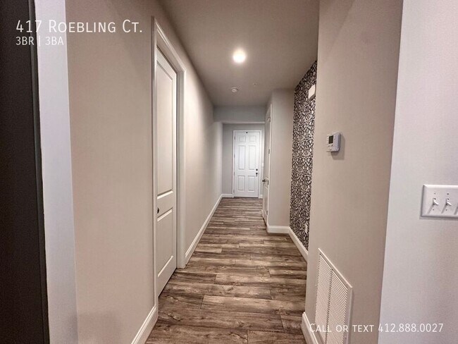 Building Photo - 417 Roebling Ct