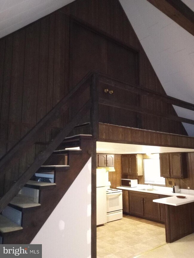 Building Photo - 131 Outer Dr