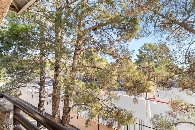 Building Photo - 3320 S Fort Apache Rd