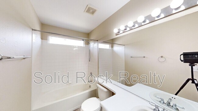 Building Photo - 4905 Teton Pl