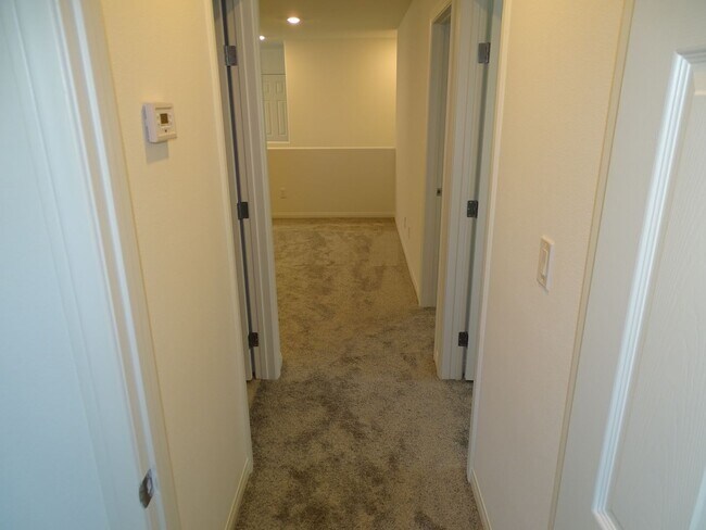 Building Photo - 5 Bedroom Home, 1st Floor Bed and Full Bath, Loft In Inspirada